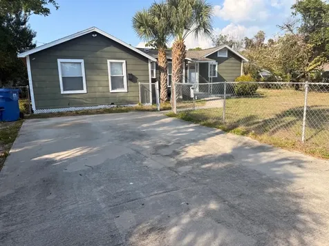 1327 43rd Street S St Petersburg FL 33711