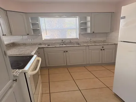 1327 43rd Street S St Petersburg FL 33711