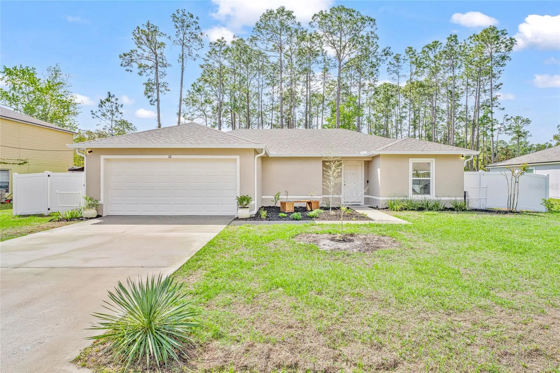 10 Poinsettia Lane Palm Coast FL 32164