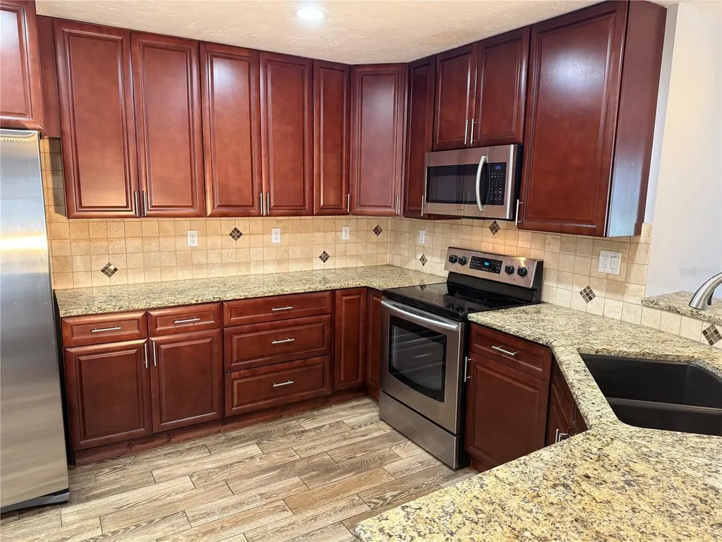 98 Dade Avenue Sarasota FL 34232
