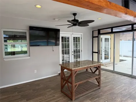 98 Dade Avenue Sarasota FL 34232