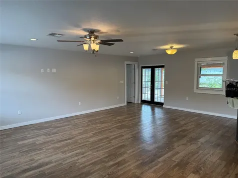 98 Dade Avenue Sarasota FL 34232