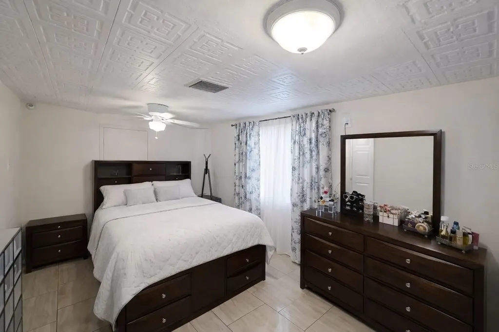 207 N Beverly Avenue Tampa FL 33609