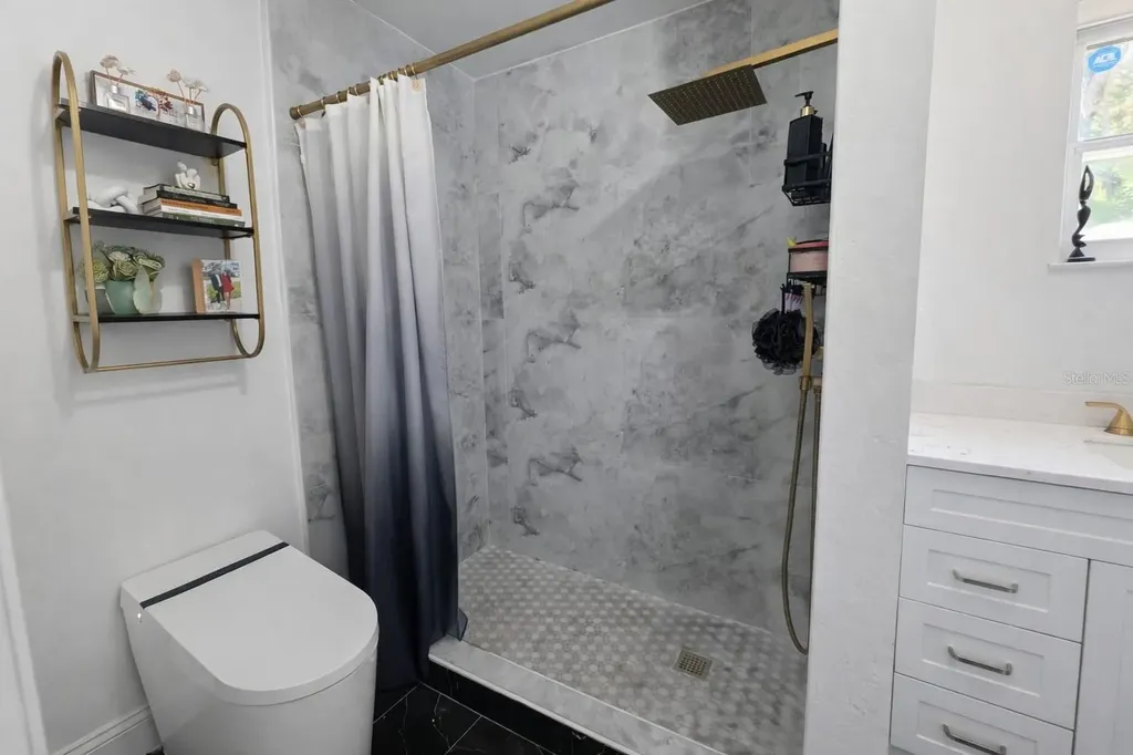 207 N Beverly Avenue Tampa FL 33609