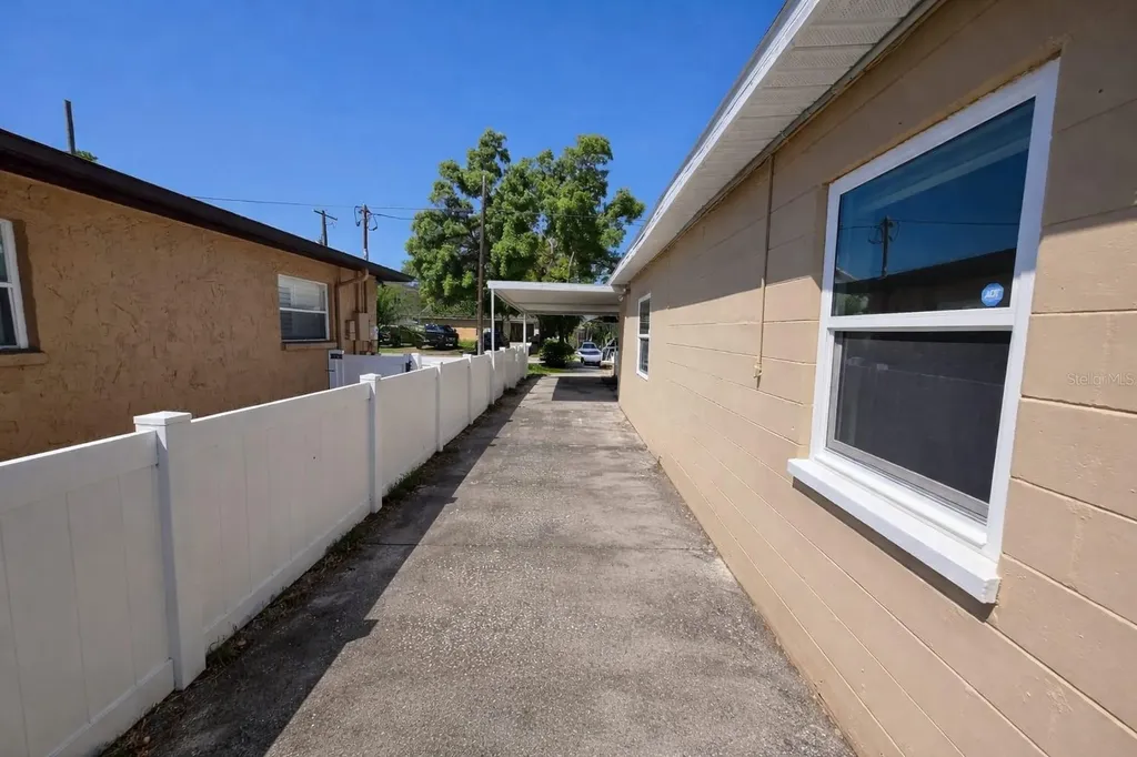 207 N Beverly Avenue Tampa FL 33609