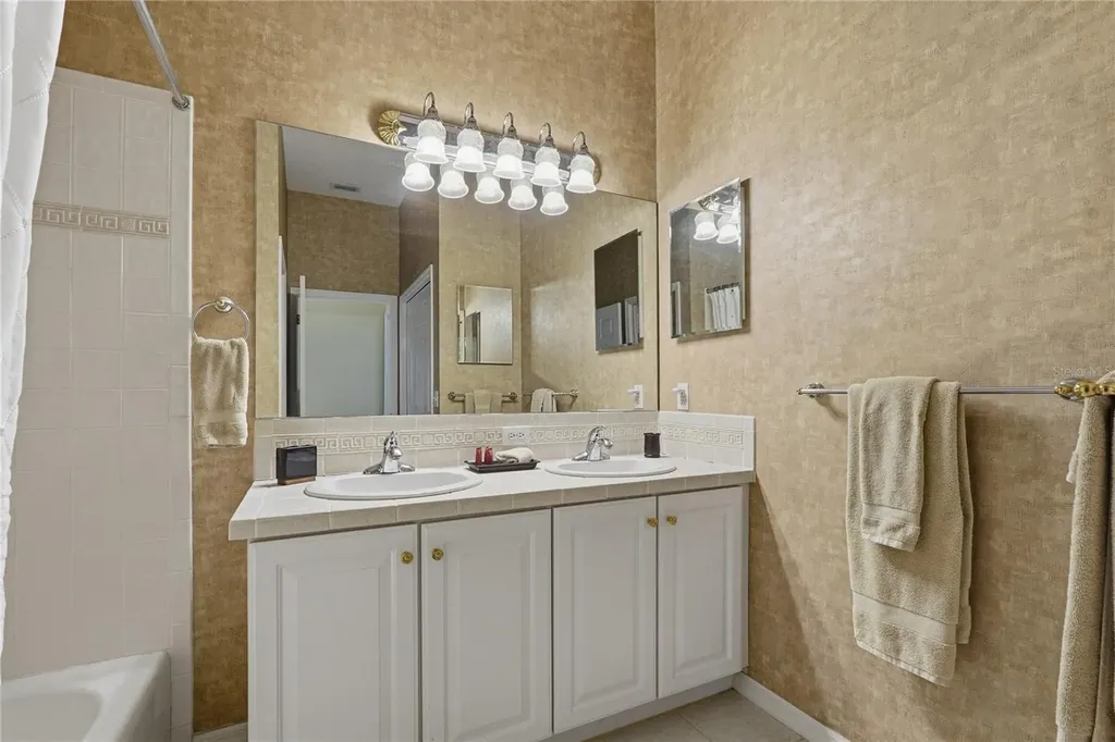1297 Kings Way Lane Tarpon Springs FL 34688