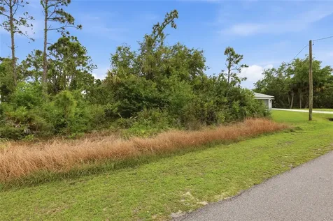 Lot #16 Sawyer Circle North Port FL 34288