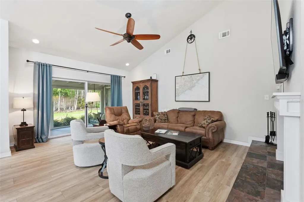 13917 76th Terrace Seminole FL 33776