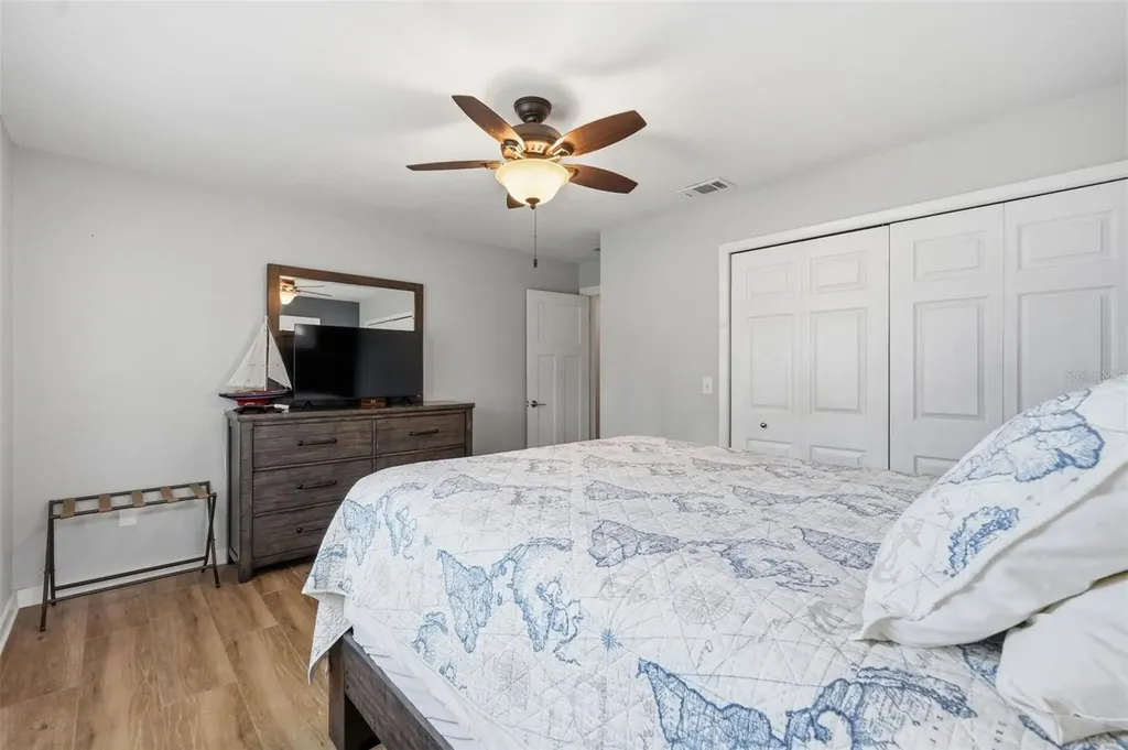 13917 76th Terrace Seminole FL 33776