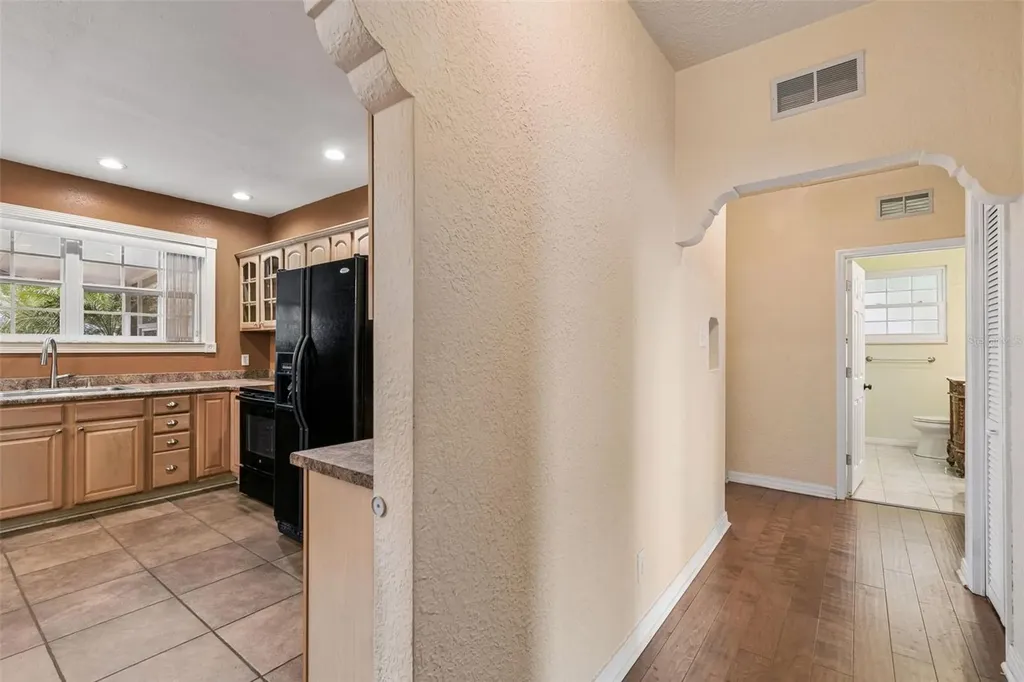 4412 Sweetwater Drive Tampa FL 33615