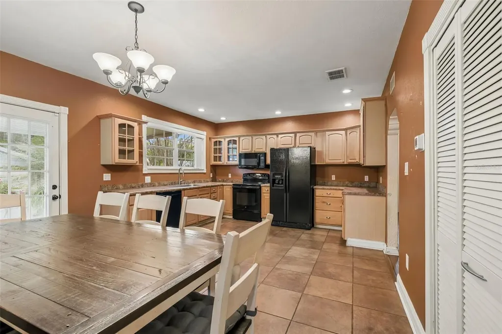 4412 Sweetwater Drive Tampa FL 33615