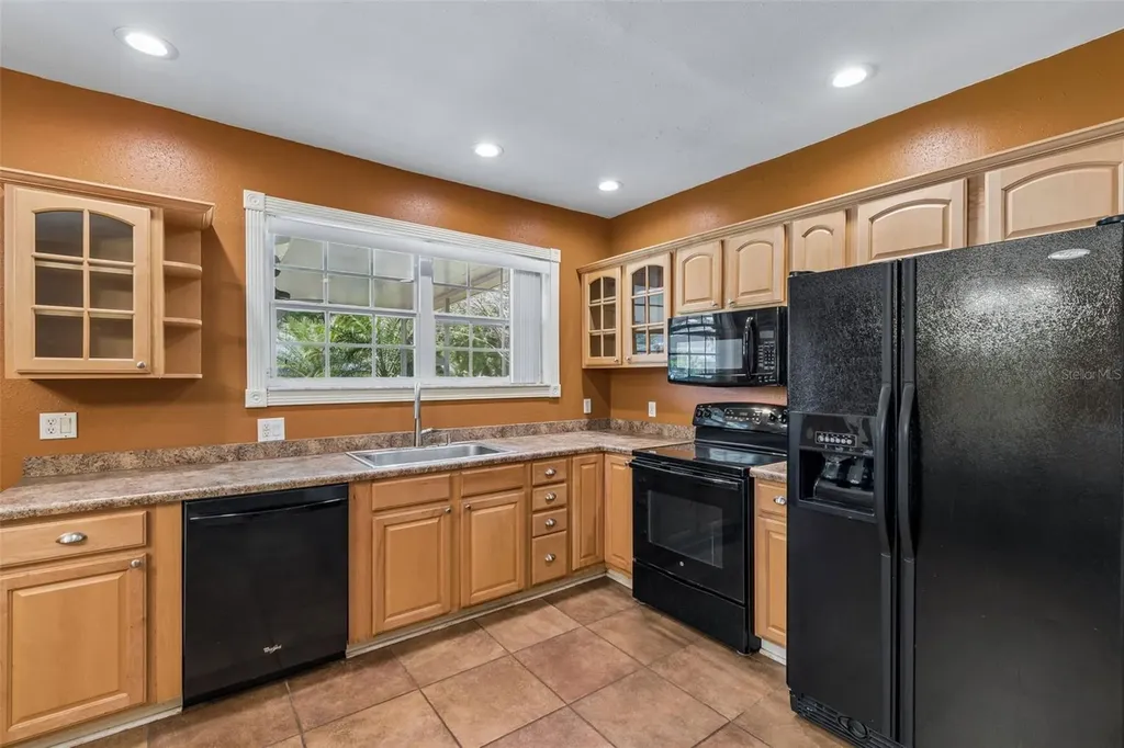 4412 Sweetwater Drive Tampa FL 33615