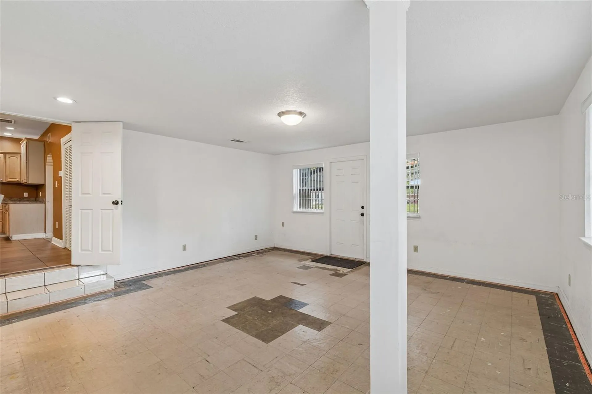 4412 Sweetwater Drive Tampa FL 33615