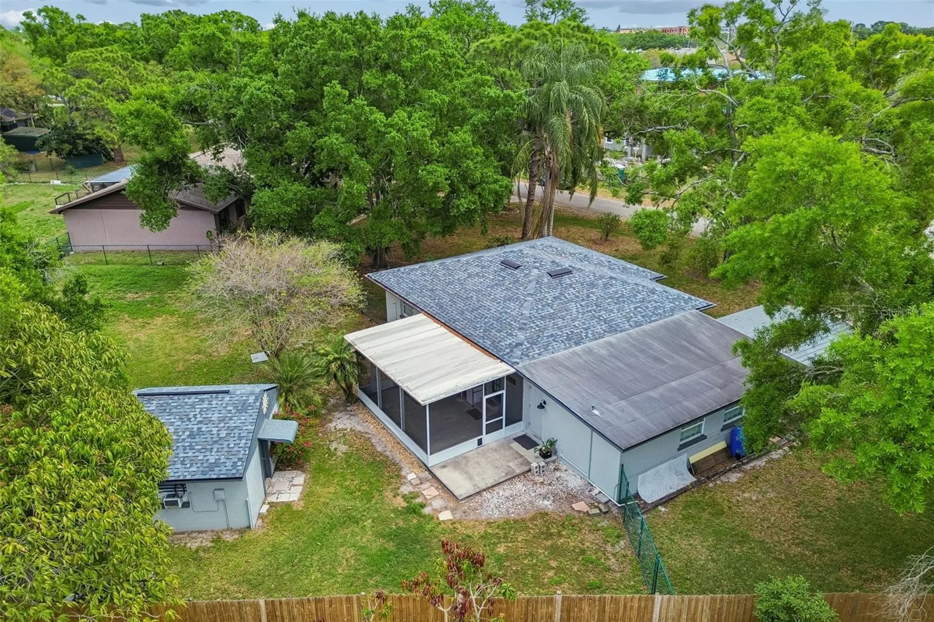 4412 Sweetwater Drive Tampa FL 33615