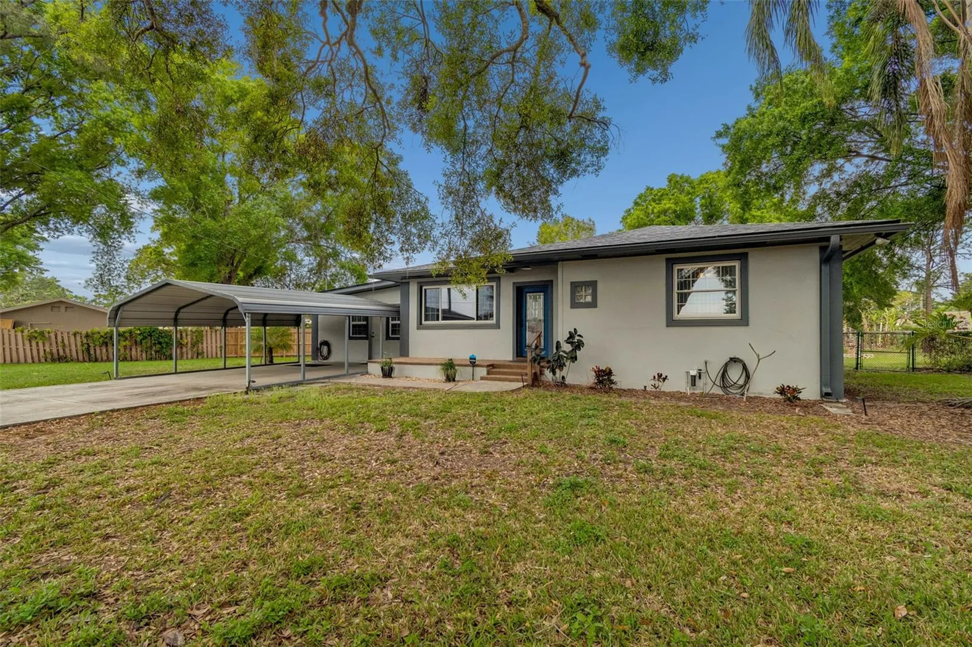 4412 Sweetwater Drive Tampa FL 33615