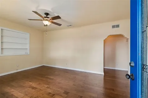 4412 Sweetwater Drive Tampa FL 33615