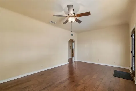 4412 Sweetwater Drive Tampa FL 33615