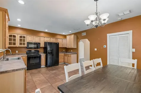 4412 Sweetwater Drive Tampa FL 33615
