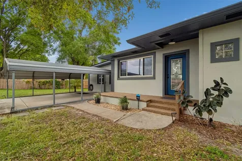 4412 Sweetwater Drive Tampa FL 33615