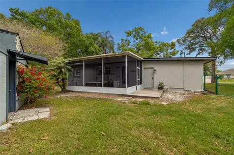 4412 Sweetwater Drive Tampa FL 33615
