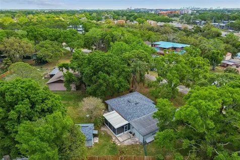 4412 Sweetwater Drive Tampa FL 33615