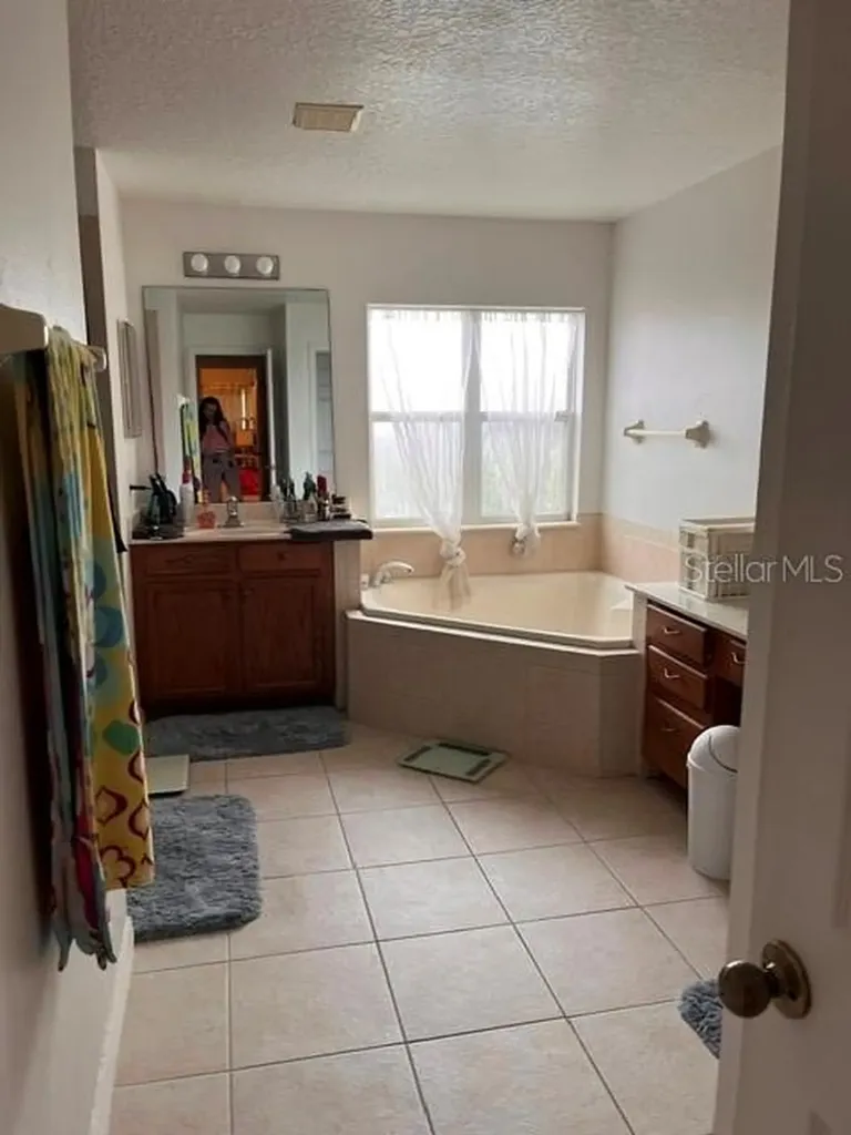 10049 Savannah Bluff Lane Orlando FL 32829