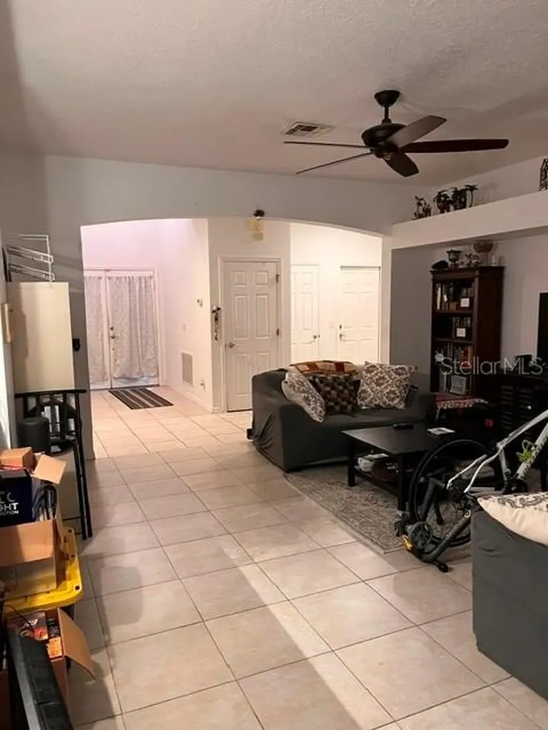 10049 Savannah Bluff Lane Orlando FL 32829
