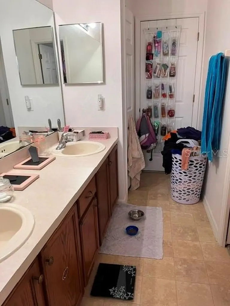 10049 Savannah Bluff Lane Orlando FL 32829