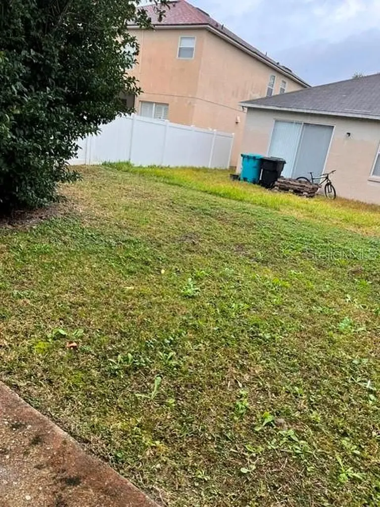 10049 Savannah Bluff Lane Orlando FL 32829