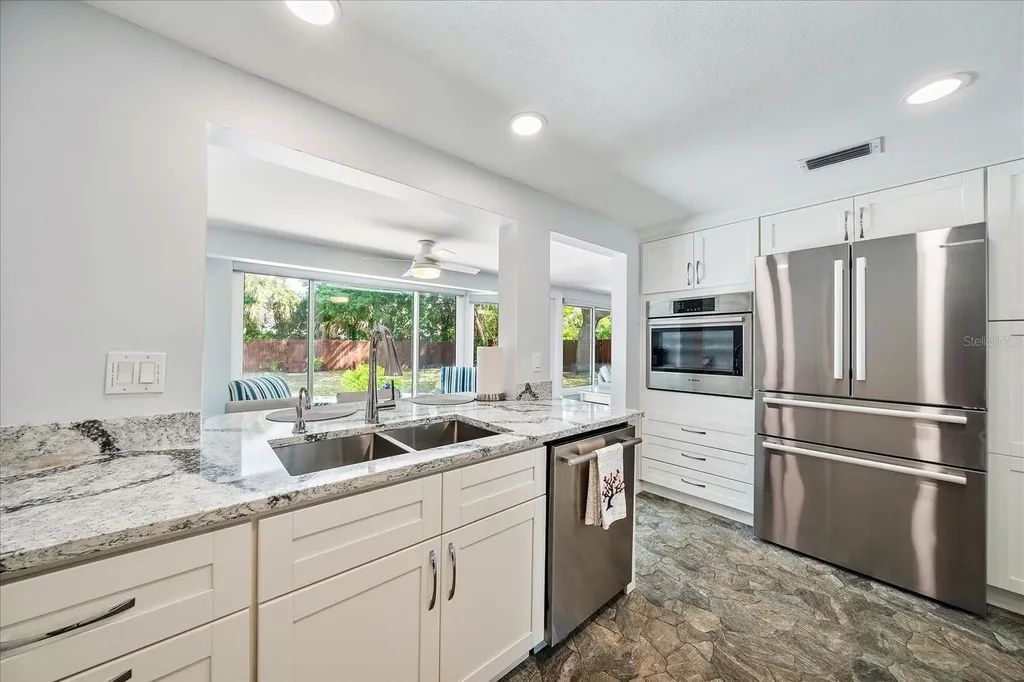 2431 Bispham Road Sarasota FL 34231