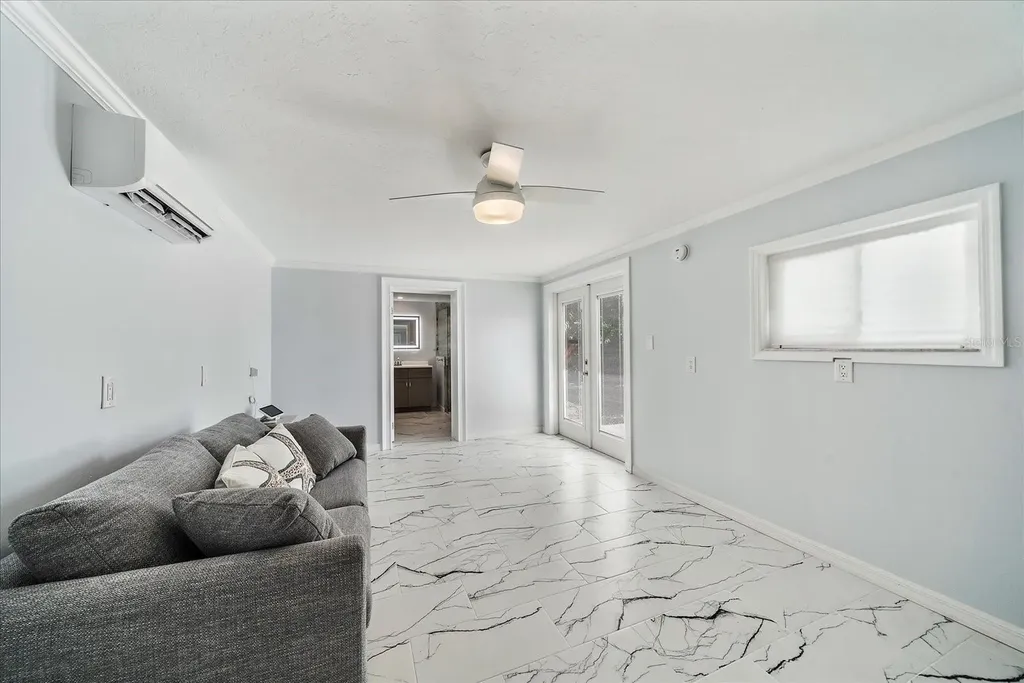 2431 Bispham Road Sarasota FL 34231