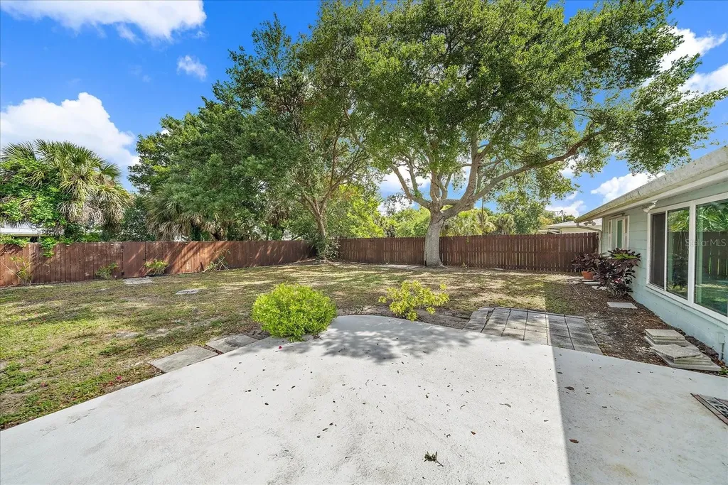 2431 Bispham Road Sarasota FL 34231