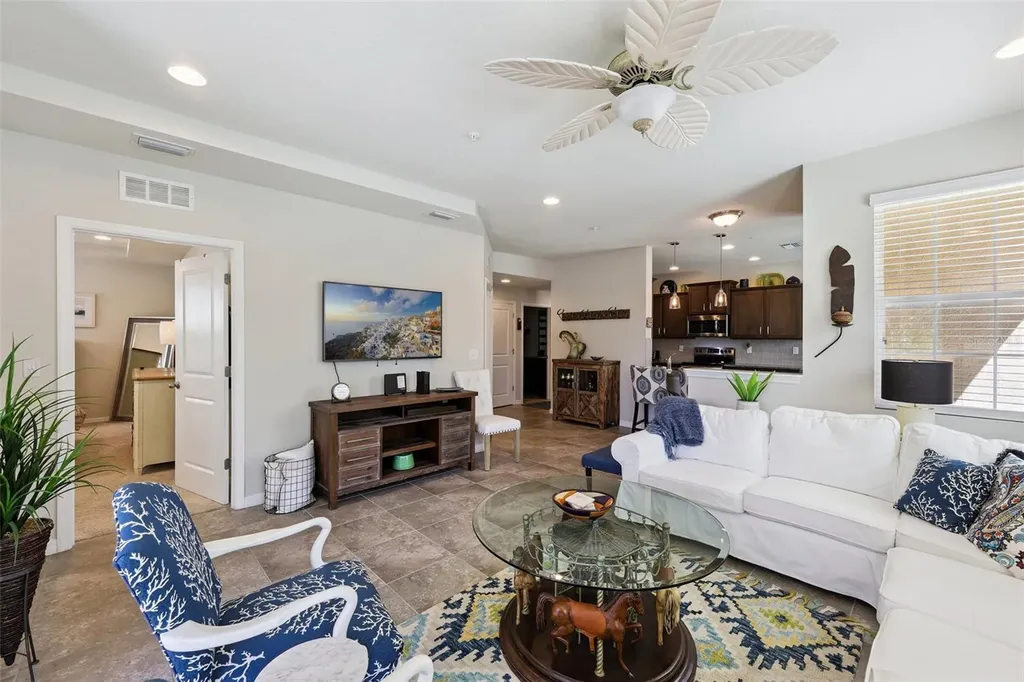 8382 Enclave Way Sarasota FL 34243