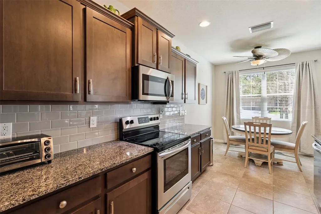 8382 Enclave Way Sarasota FL 34243