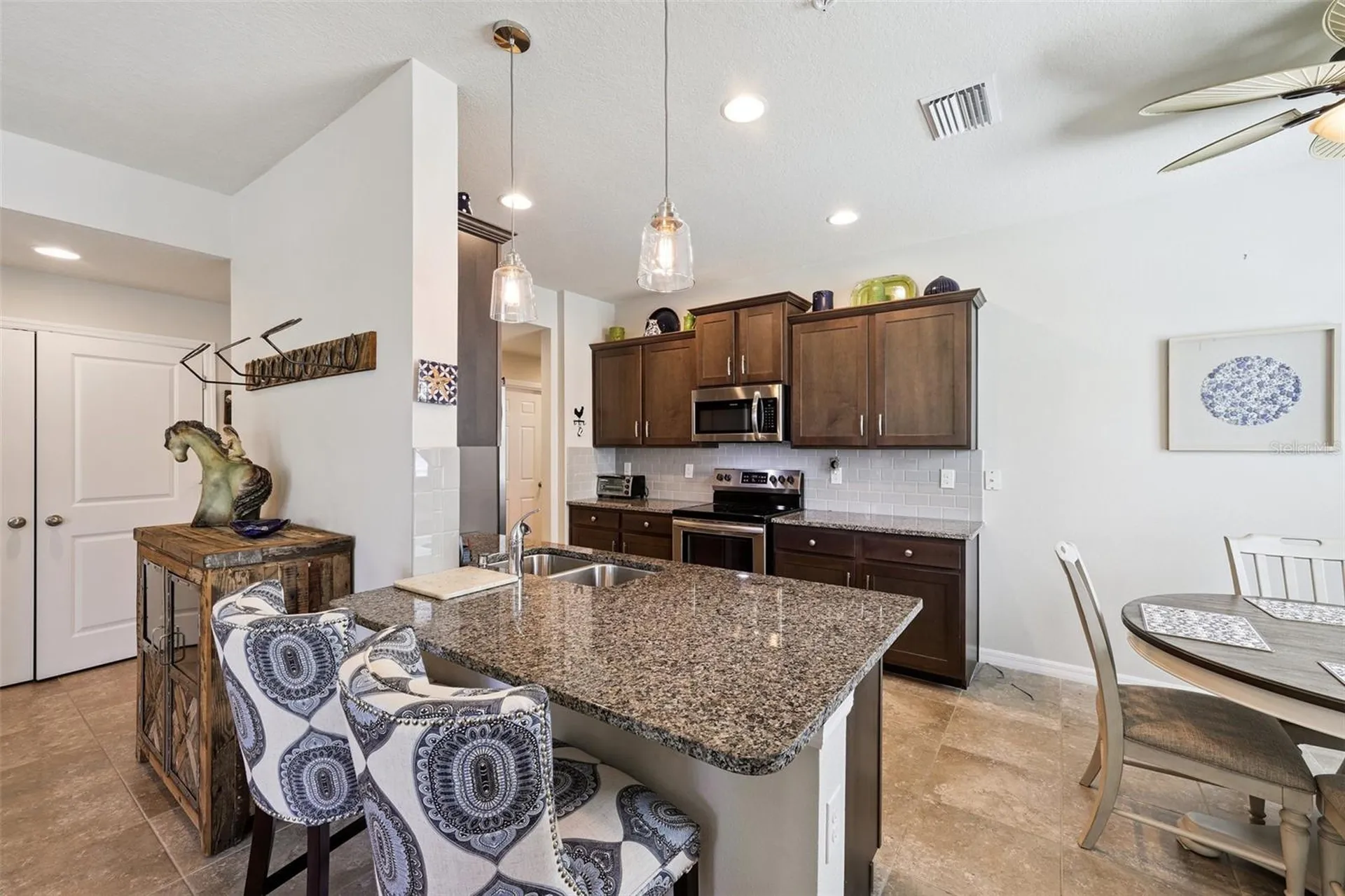 8382 Enclave Way Sarasota FL 34243