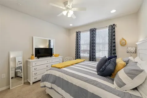 8382 Enclave Way Sarasota FL 34243