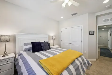 8382 Enclave Way Sarasota FL 34243