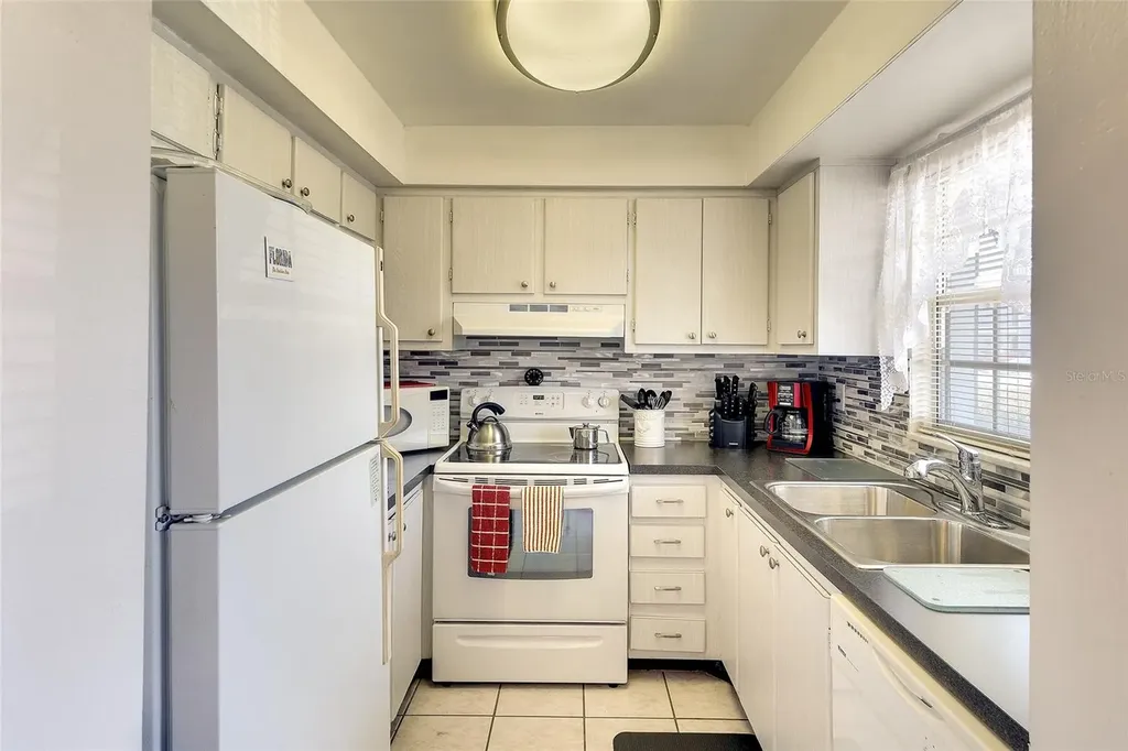 305 47th Avenue Drive W Bradenton FL 34207