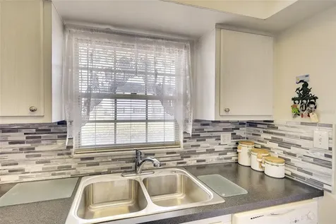 305 47th Avenue Drive W Bradenton FL 34207