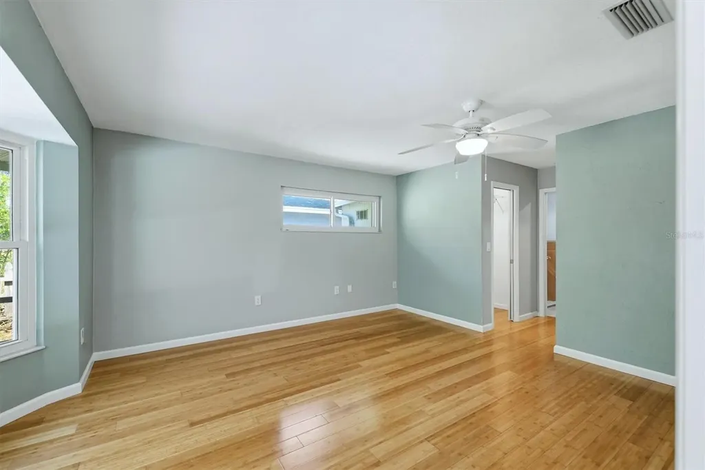 6538 Bluewater Avenue Sarasota FL 34231