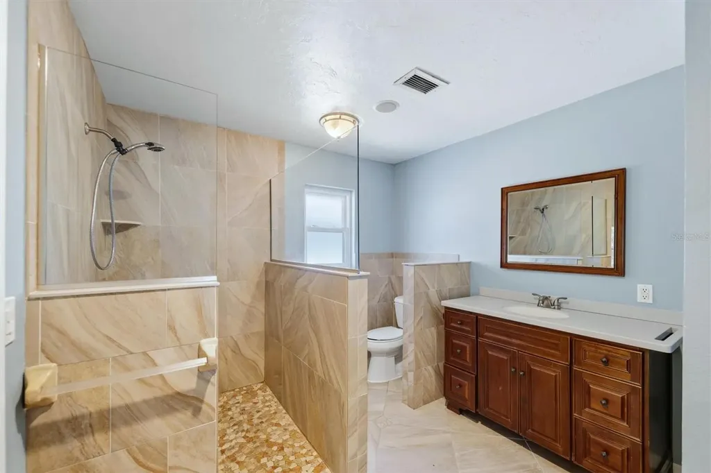 6538 Bluewater Avenue Sarasota FL 34231