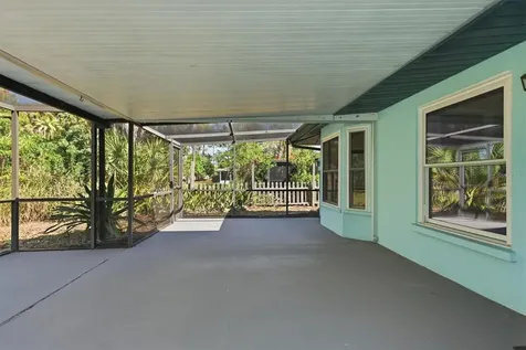 6538 Bluewater Avenue Sarasota FL 34231