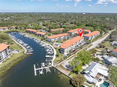 1501 Wharfside Drive Tarpon Springs FL 34689
