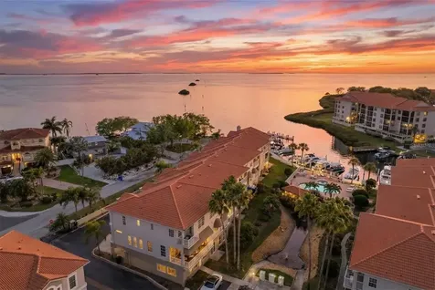 1501 Wharfside Drive Tarpon Springs FL 34689