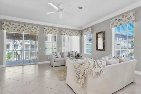 1501 Wharfside Drive Tarpon Springs FL 34689