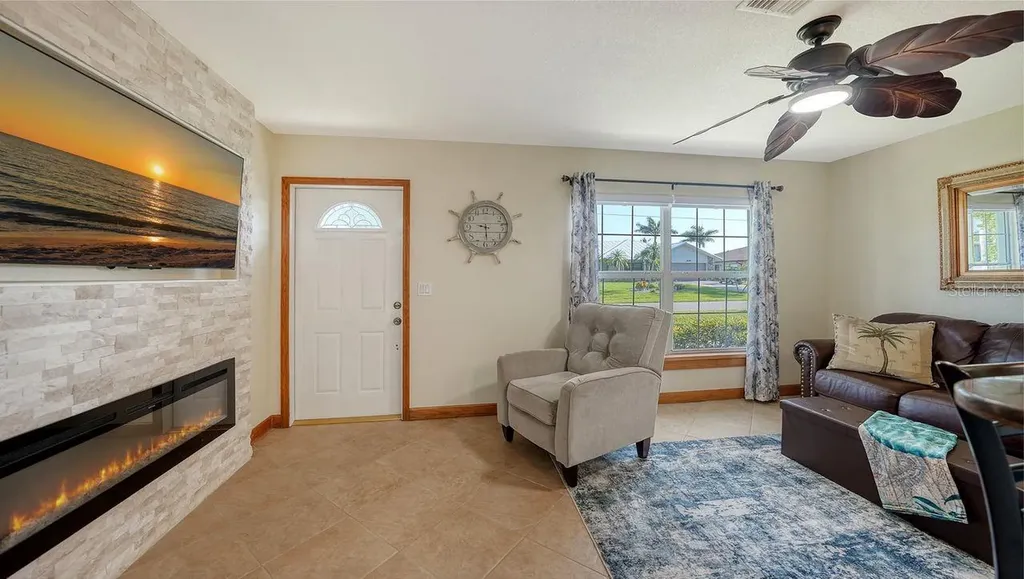 18753 Macgill Avenue Port Charlotte FL 33948