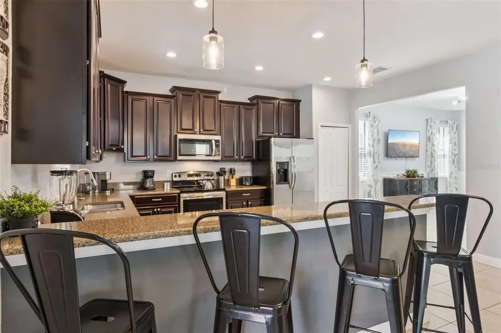 9027 Shadow Mountain Street Davenport FL 33896