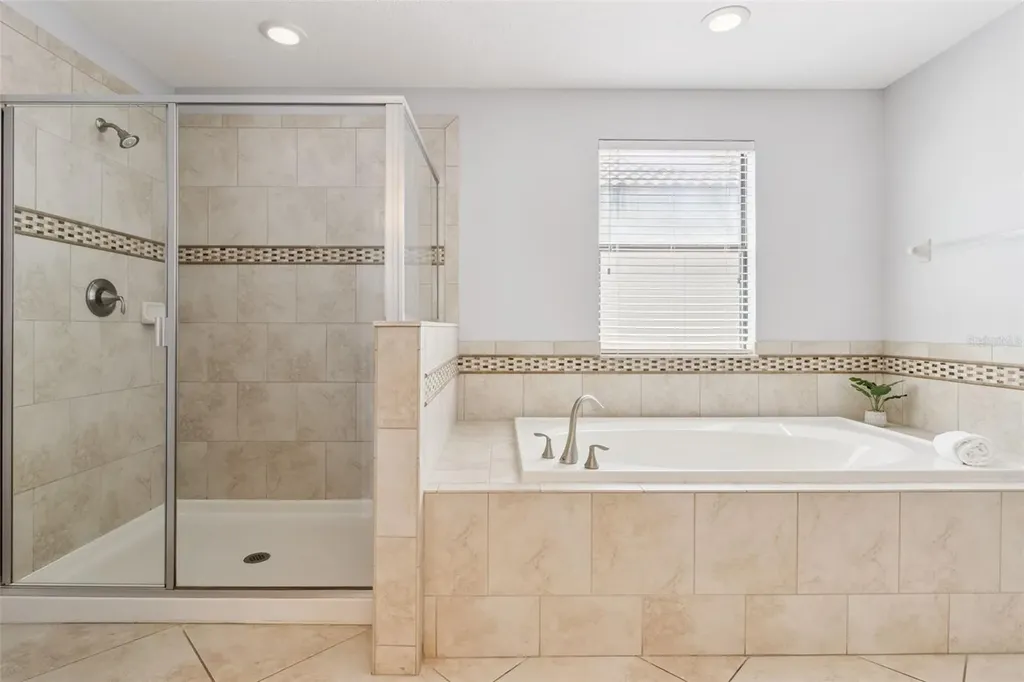 9027 Shadow Mountain Street Davenport FL 33896