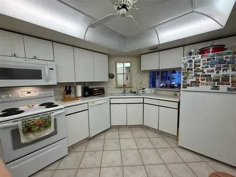 7400 Sun Island Drive S South Pasadena FL 33707