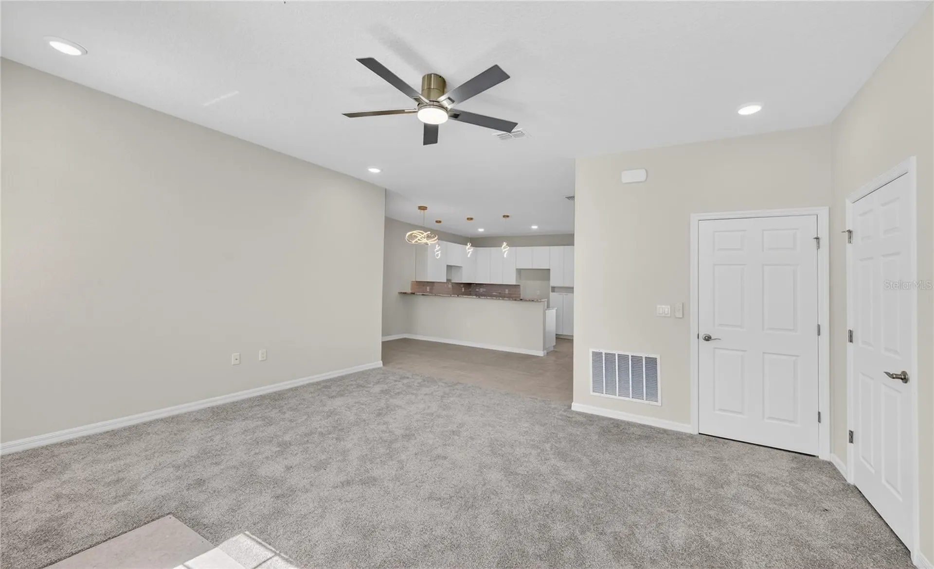 176 Holly Village Drive Davenport FL 33837